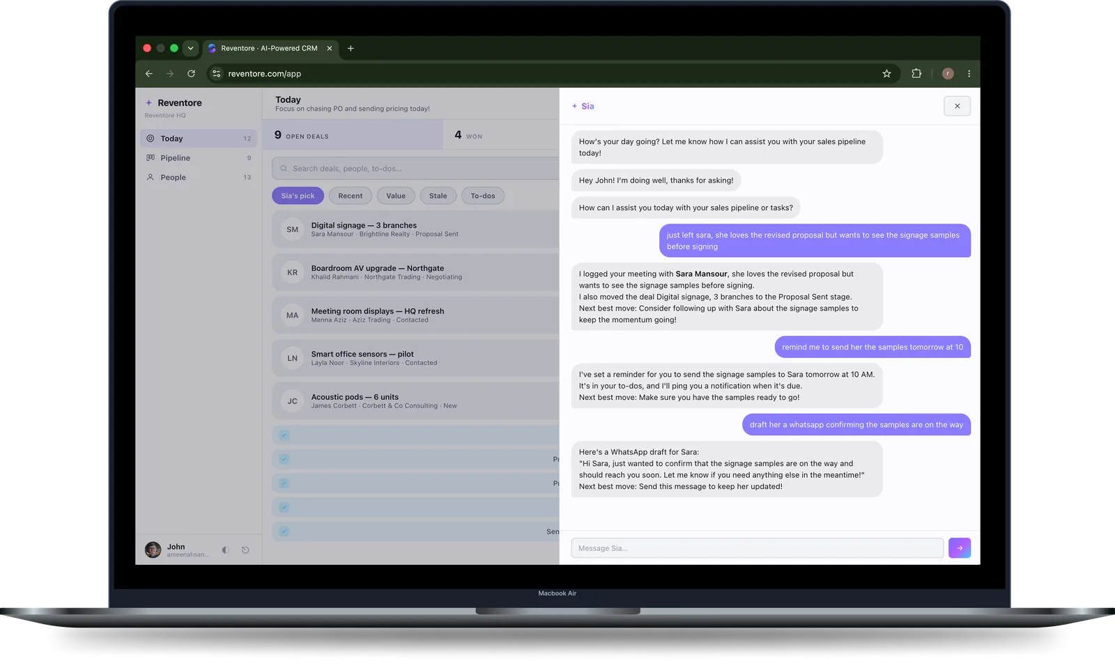Reventore on a laptop, dark theme, with the same Sia conversation open